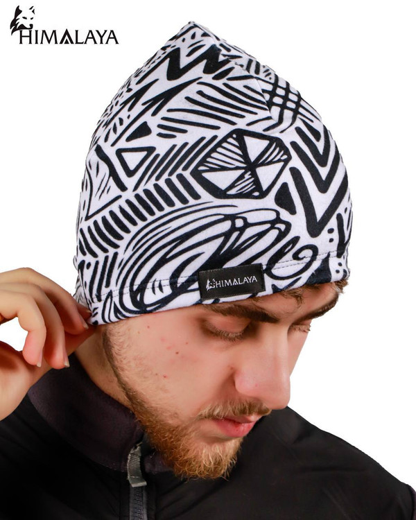 کلاه طرحدار سیاه و سفید